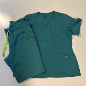 Figs Women's Marine L/T scrubs